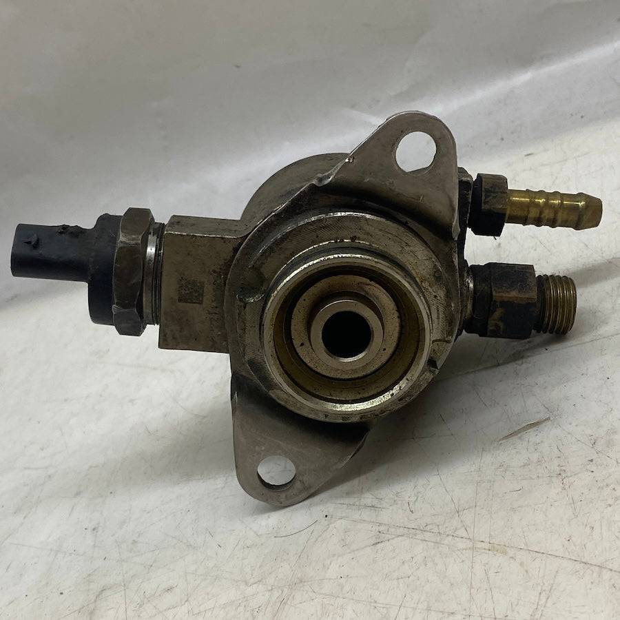 Volkswagen Audi 1.4 TSI Motor Yüksek Basınç Pompası 03C127026D