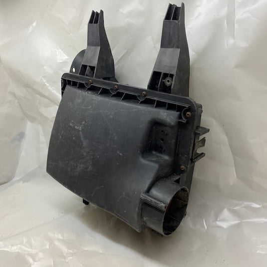 Volkswagen Crafter Hava Filtre Kutusu 2E0129601D