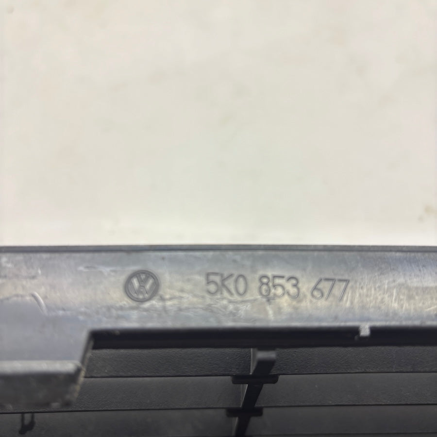 Volkswagen Golf 6 Ön Tampon Izgarası 5K0853677