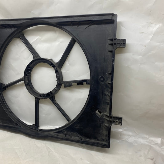 Volkswagen Golf 7 Fan Davlumbazı 5Q0121205C