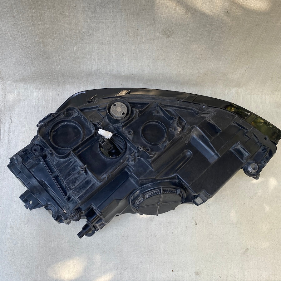 Volkswagen Golf 7 Sağ Far 044923 90045128