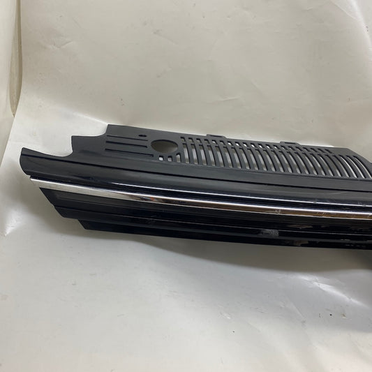 Volkswagen Golf 8 Ön Panjur 5H0853653