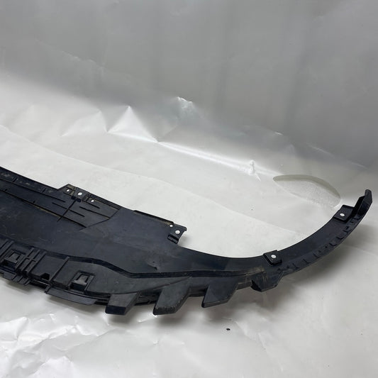 Volkswagen Golf 8 Ön Tampon Alt Spoyler 5H0805915