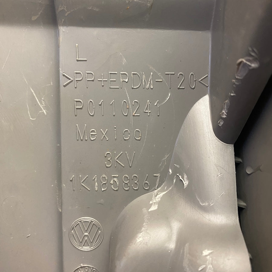 Volkswagen Jetta Sol Torpido Panel Döşemesi 1K1858367