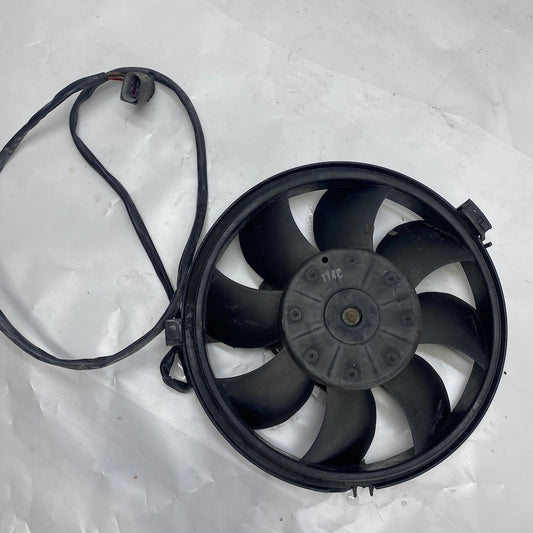 Volkswagen Passat / Audi A4 Radyatör Fanı 8D0959455R