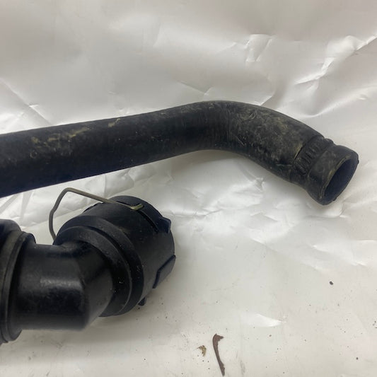 Volkswagen Passat B5 1.6 Radyatör Su Hortumu Orijinal