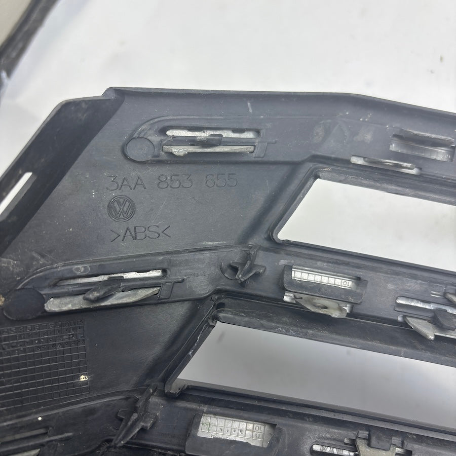 Volkswagen Passat B7 Ön Panjur 3AA 853 655
