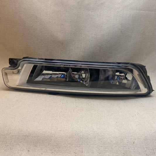 Volkswagen Passat B8 Sol Sis Farı Orijinal Çıkma 3g0.941.661.e