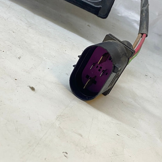 Volkswagen Passat B8,5 Radyatör Fanı 5Q0121203CD Orijinal Çıkma En Uygun Oto Parça