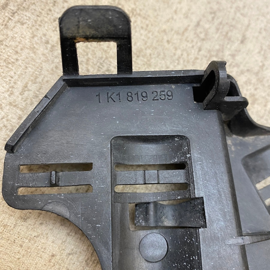 Volkswagen Passat Hava ısıtıcı montaj braketi 1K1819259