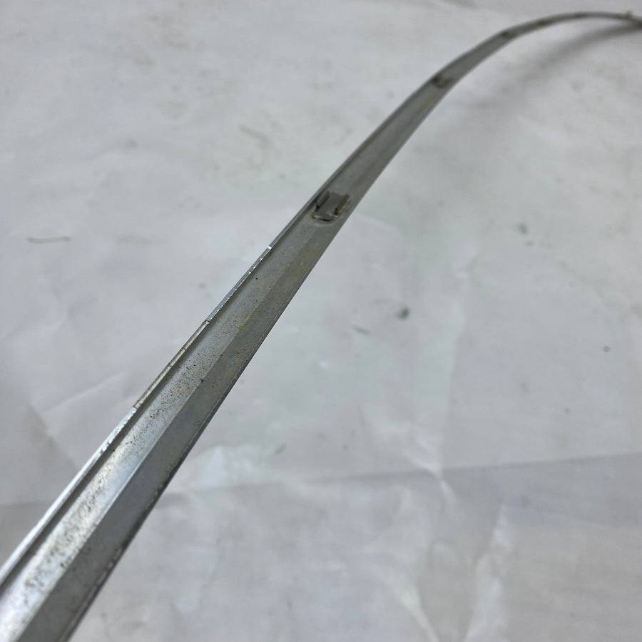 Volkswagen Passat Sağ Arka Cam Üst Çıtası 36589644