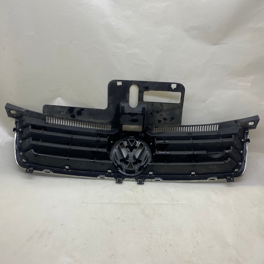 Volkswagen Polo Ön Panjur/Ön ızgara 6Q0853651