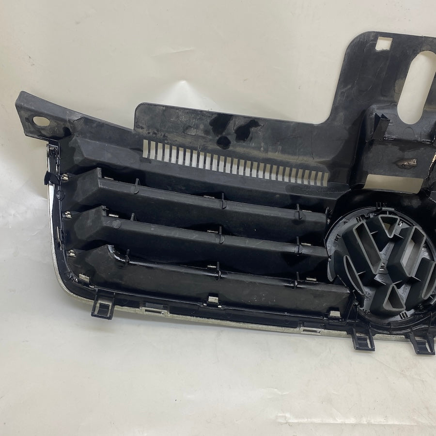 Volkswagen Polo Ön Panjur/Ön ızgara 6Q0853651