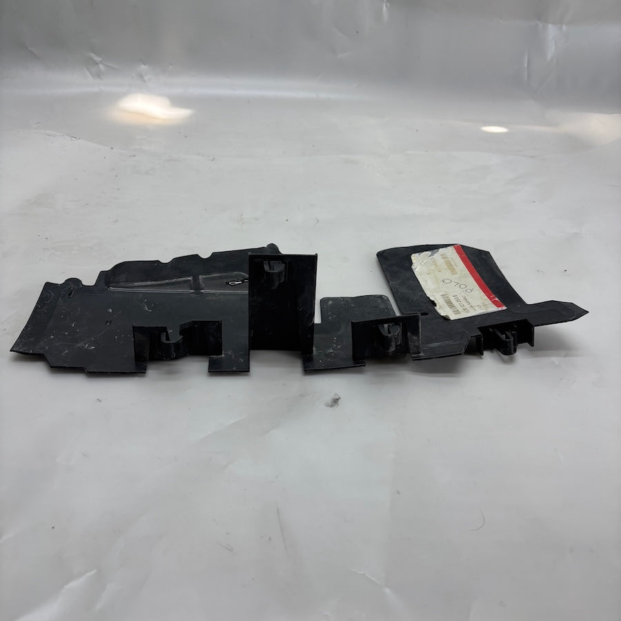 Volkswagen Polo Radyatör Hava Bakalit 6C0121283E