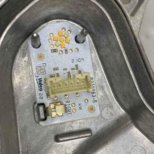 Volkswagen T-Roc Sağ Far Led Beyni L279251 Orijinal Çıkma 2022-2024