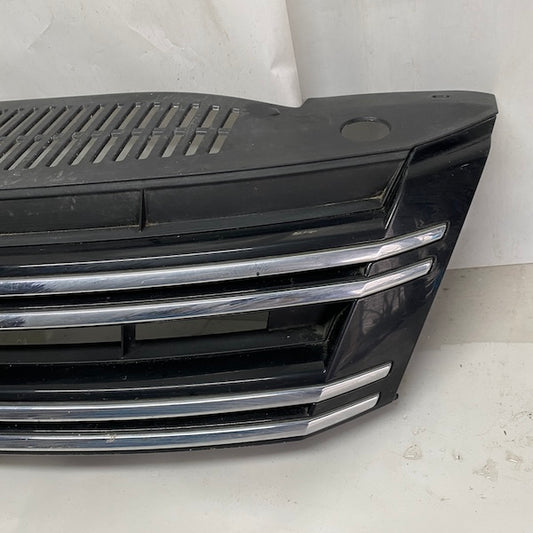 Volkswagen Tiguan Ön Panjur 5N0853653E Orijinal Çıkma En Uygun Oto Parça