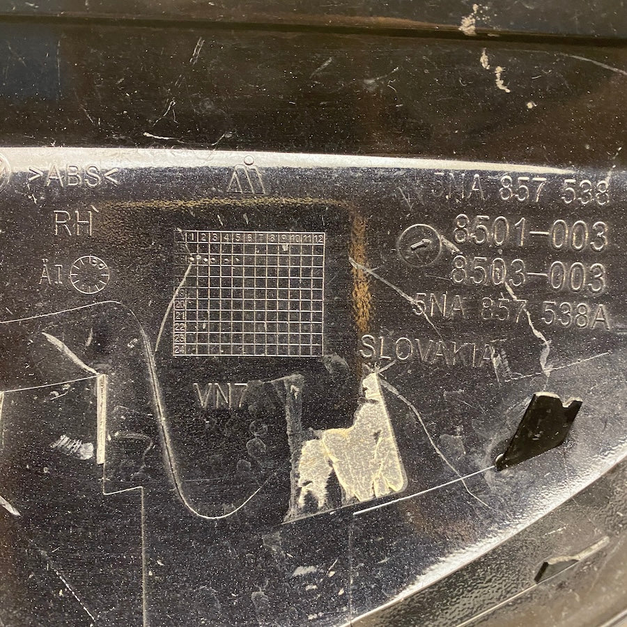 Volkswagen Tiguan Sağ Ayna Kapağı 5NA857538A