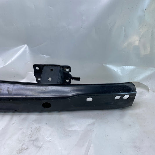 7H0807305 kodlu VW Transporter arka tampon destek demiri – çıkma OEM parça.