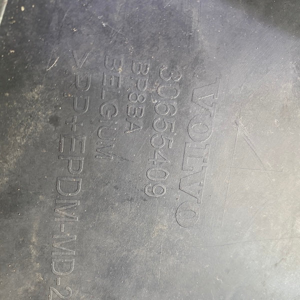 Volvo C30 Ön Tampon Alt Muhafaza Radyatör Alt 30655409
