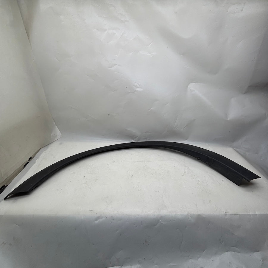 Volvo C30 Sol Ön Çamurluk Kaplaması 31283124