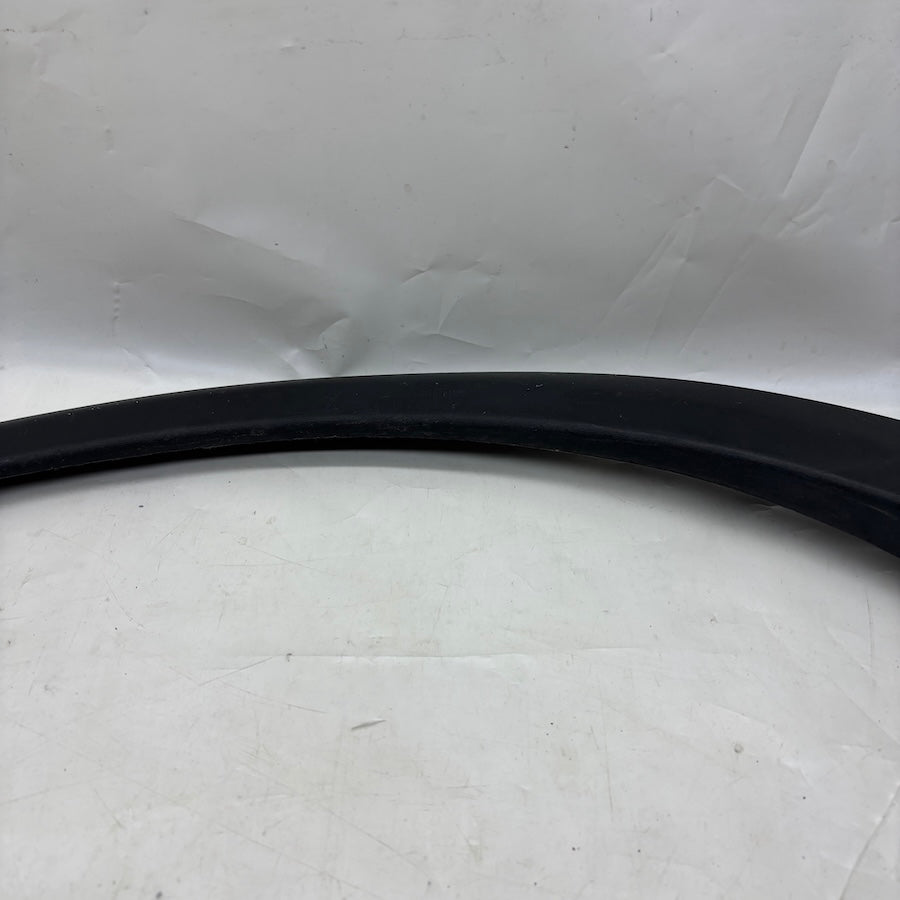 Volvo C30 Sol Ön Çamurluk Kaplaması 31283124