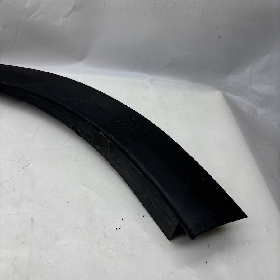 Volvo C30 Sol Ön Çamurluk Kaplaması 31283124