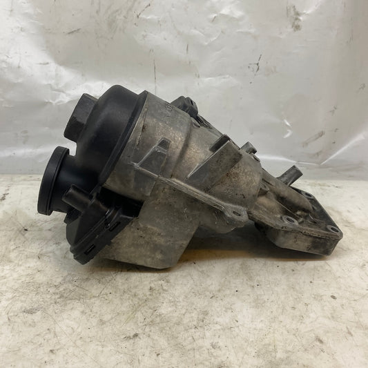 Volvo C30, S40, V50, C70 Motor Yağ Filtresi Kutusu 31338685