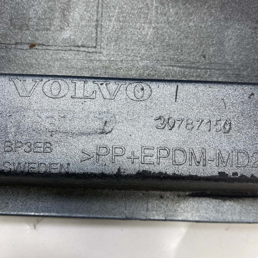 Volvo C70 Sol Marşpiyel 30787150 Orijinal Çıkma (2006-2010)