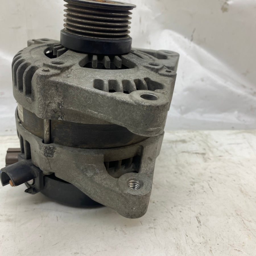 Volvo S40 1,6D Şarj Dinamosu 30795422