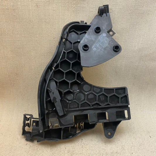 Volvo S40 Arka Kapı Kilit Braketi 30699111