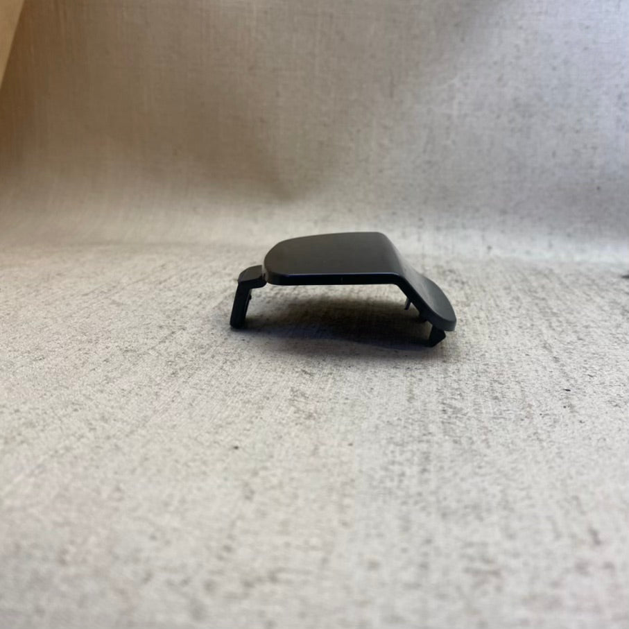 Volvo S40 ARKA Tampon Çeki Kapağı 30744941