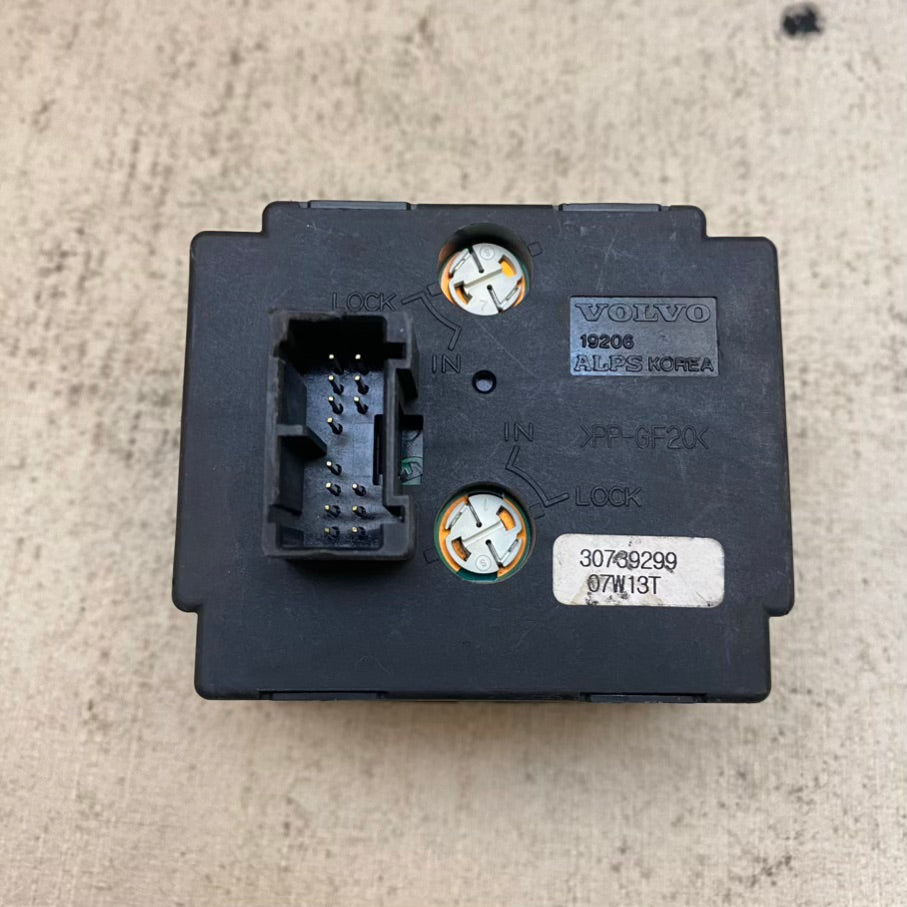 Volvo S40 C30 V50 Far Anahtarı 30739299