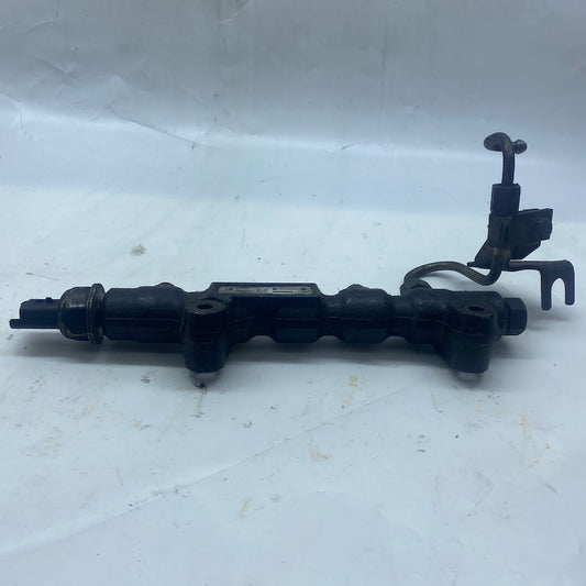 Volvo S40 Enjektör Kütüğü 9654592680