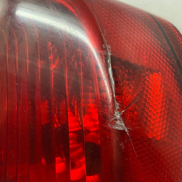 Volvo S40 Sağ Stop Lambası 31214608 (Camı Tamir Yapıldı)