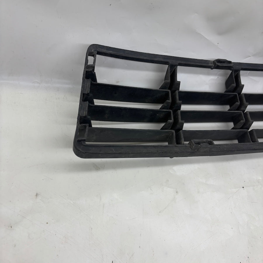 Volvo S40 Tampon Orta Izgara 30657006 - En Uygun Oto Parça