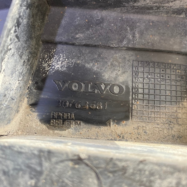 Volvo S40 V50 Ön Tampon Alt Muhafaza Radyatör 30763681