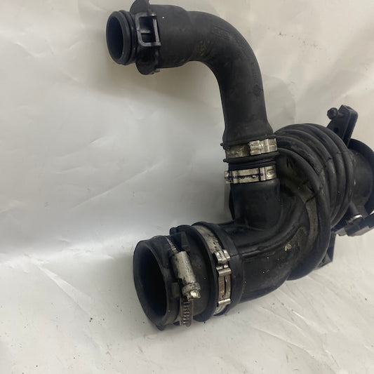 Volvo S40/C30/V50 1.6 Dizel Hava Filtre Borusu 31293729 Orijinal