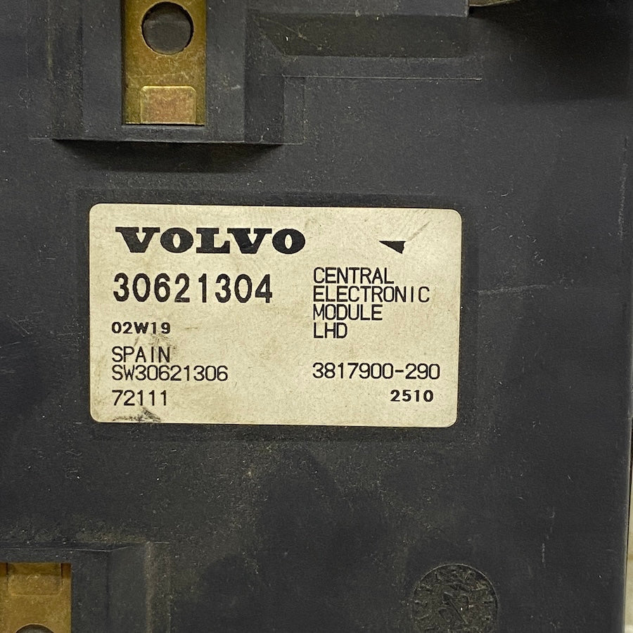 Volvo S40/V40 CEM Beyni Sigorta Kutusu 30621304 Orijinal Çıkma 2000-2005