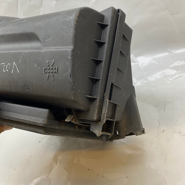 Volvo S40/V40 Hava Filtre Kutusu 30855927