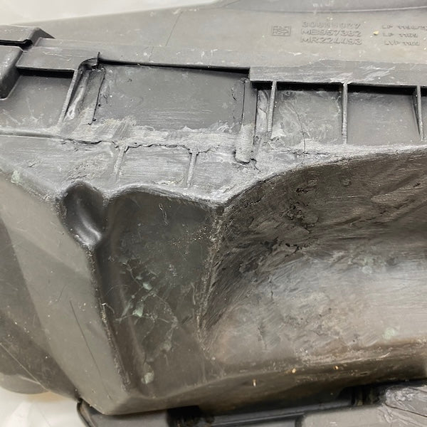 Volvo S40/V40 Hava Filtre Kutusu 30855927
