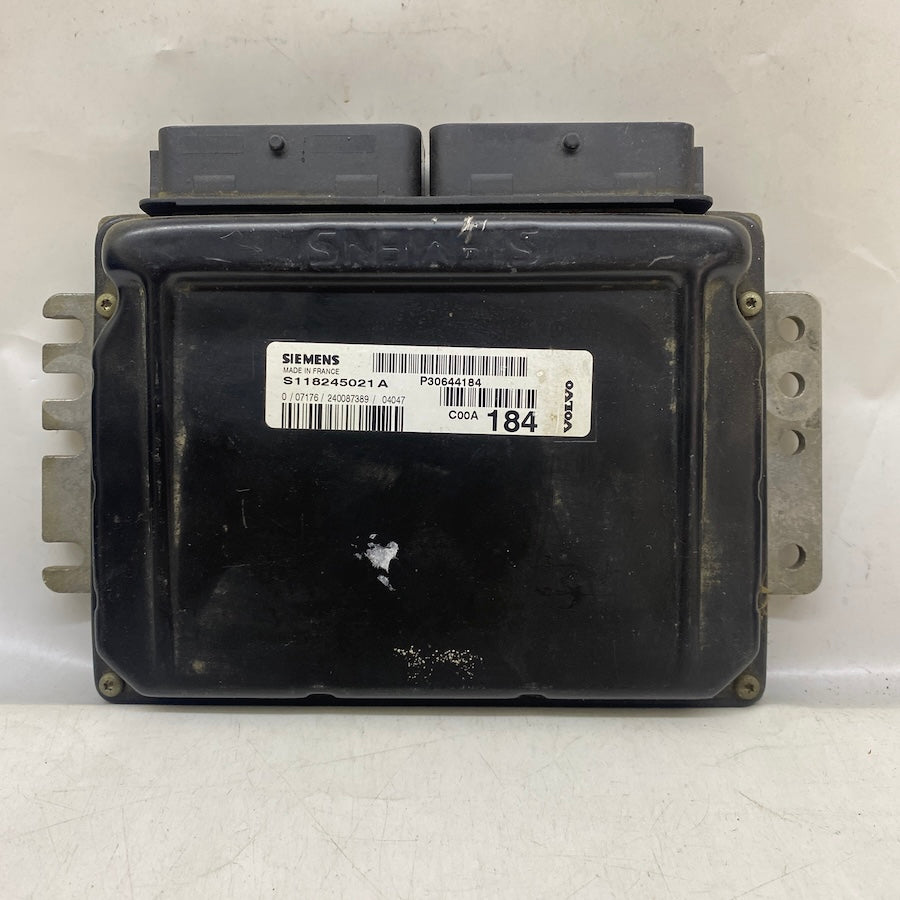 Volvo S40/V40 Motor Beyni 30644184 Orijinal Çıkma ECU 1995-2004 ECU