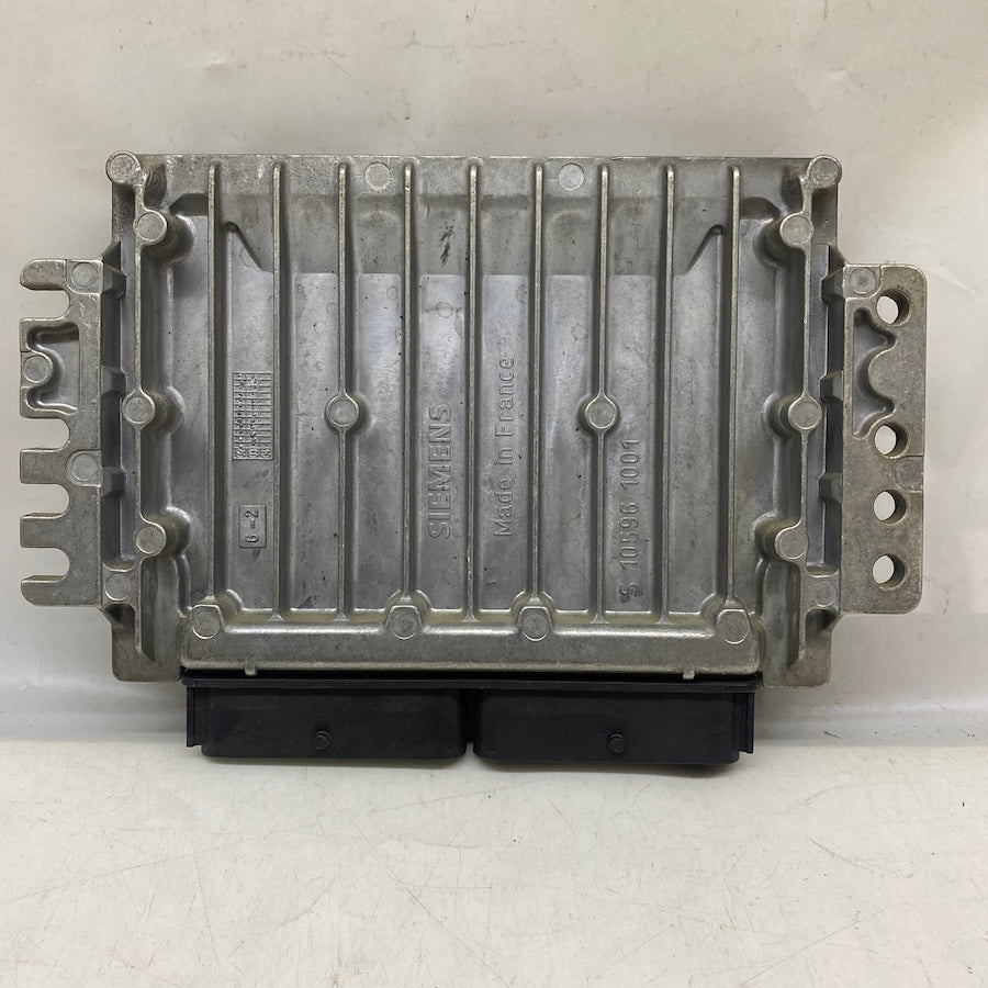 Volvo S40/V40 Motor Beyni 30644184 Orijinal Çıkma ECU 1995-2004 ECU