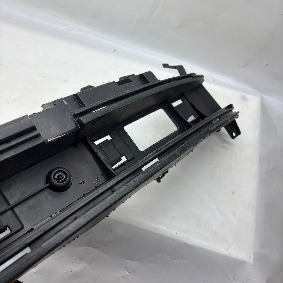 Volvo S40 / V40 Ön Tampon Darbe Emici 30888121 - En Uygun Oto Parça