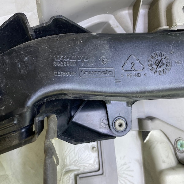 Volvo S40/V50 Ön Sağ Kapı Döşemesi 30755293 05-12