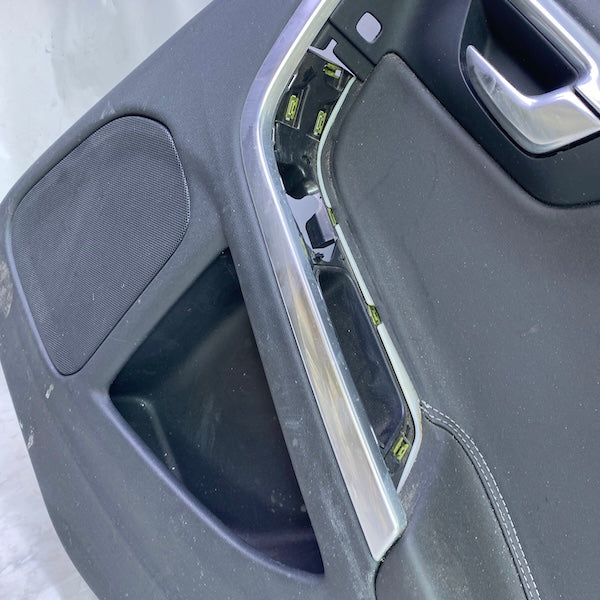 Volvo S60 Arka Sağ Kapı Döşemesi 8635880 11-20