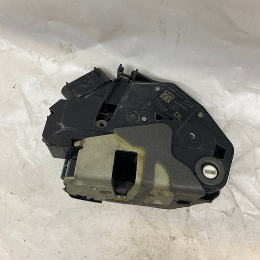 Volvo S60 Arka Sağ Kapı Kilidi 31301746 11-18 En Uygun Oto Parça
