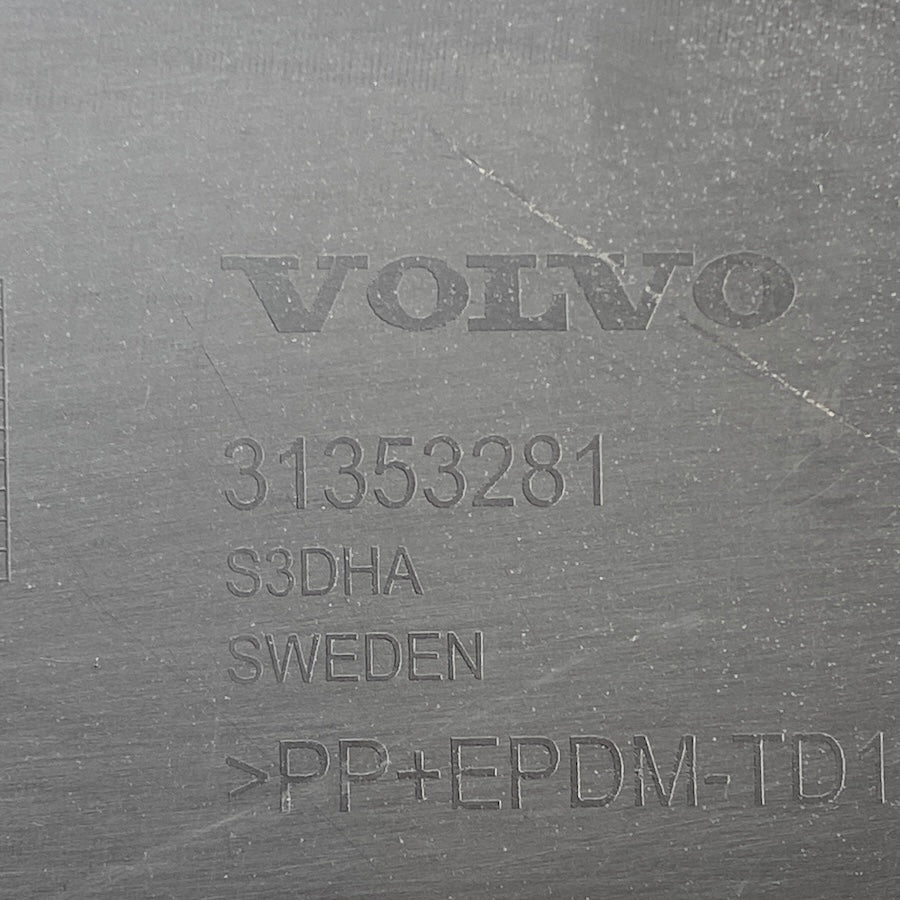 Volvo S60 Arka Tampon Difüzörü 31353281
