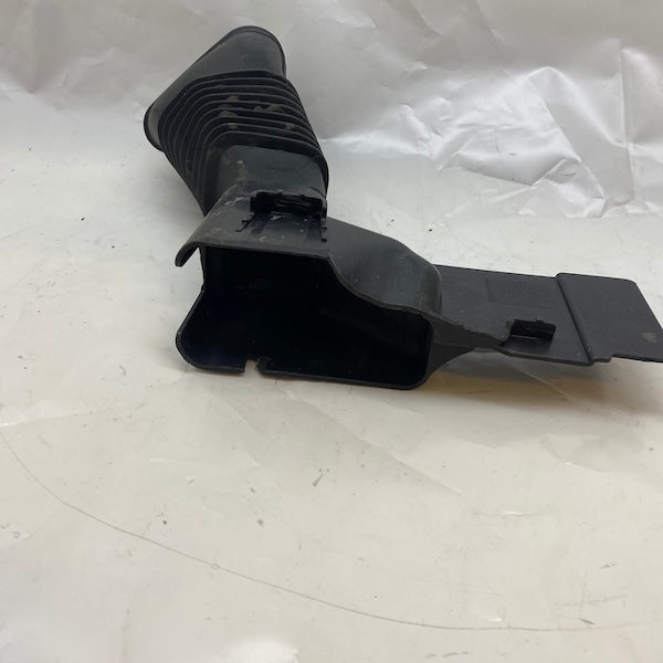 Volvo S60 Hava Filtre Emiş Borusu Panele Geçen 31224555