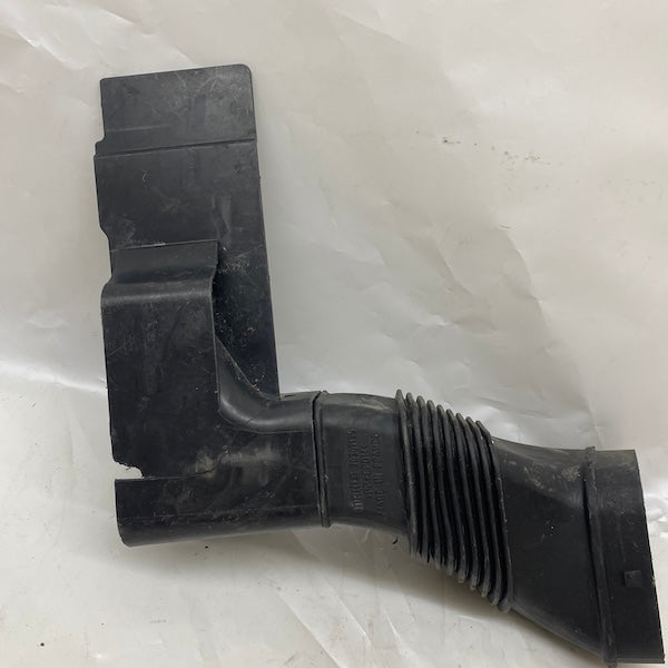 Volvo S60 Hava Filtre Emiş Borusu Panele Geçen 31224555