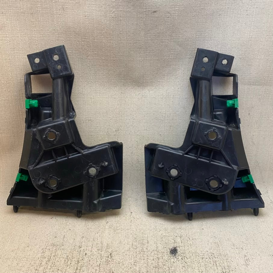 Volvo S60 Çamurluk Braketi 2018 Ön 31425463/31425464